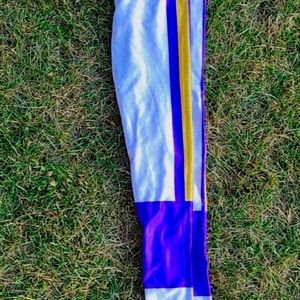 Old navy size medium vikings colors 👌